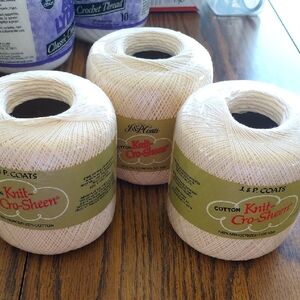 Cotton Knit-Cro-Sheen Thread in Cream